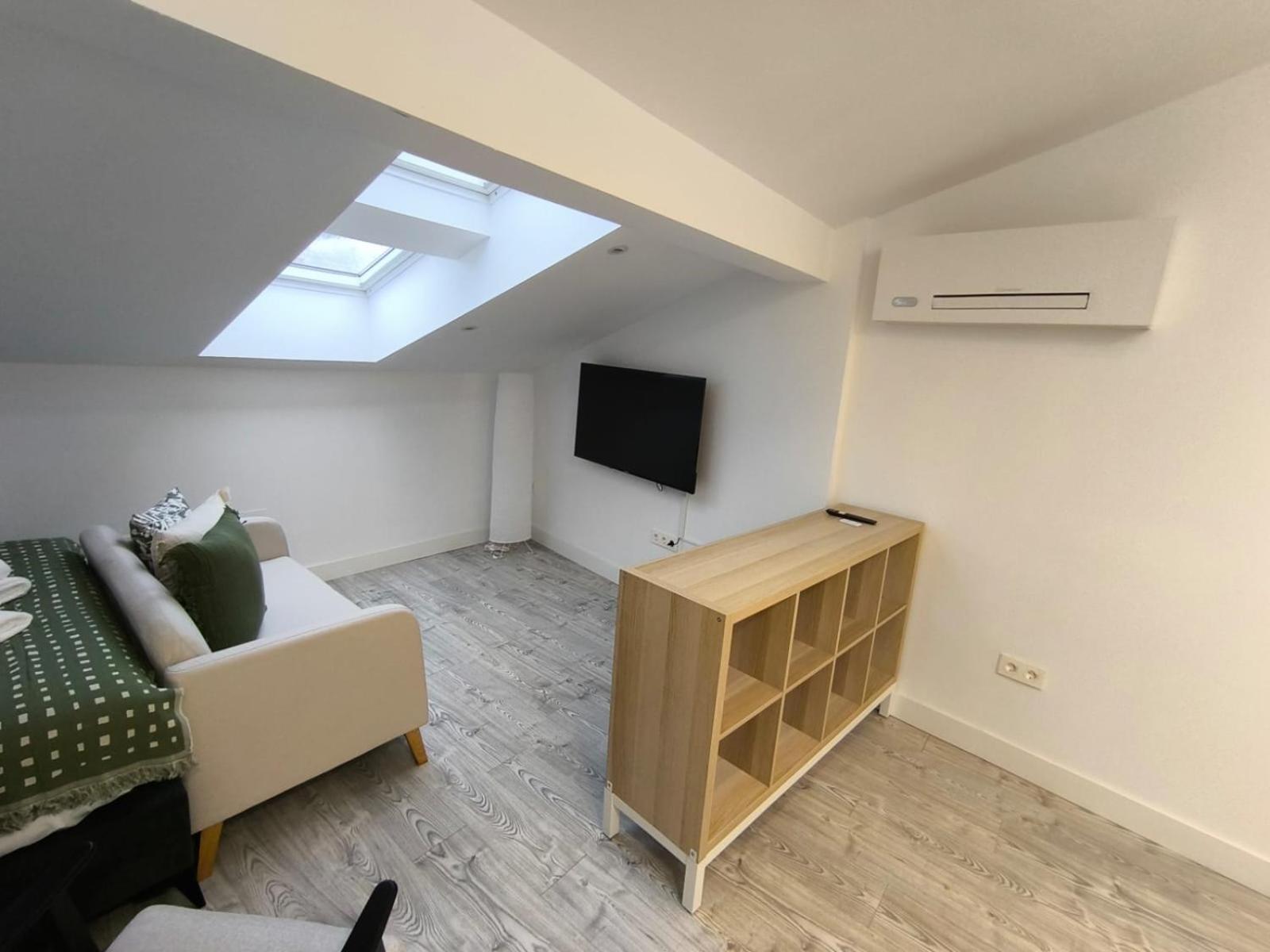 Insidehome Ciudad Del Cine Valladolid Dış mekan fotoğraf